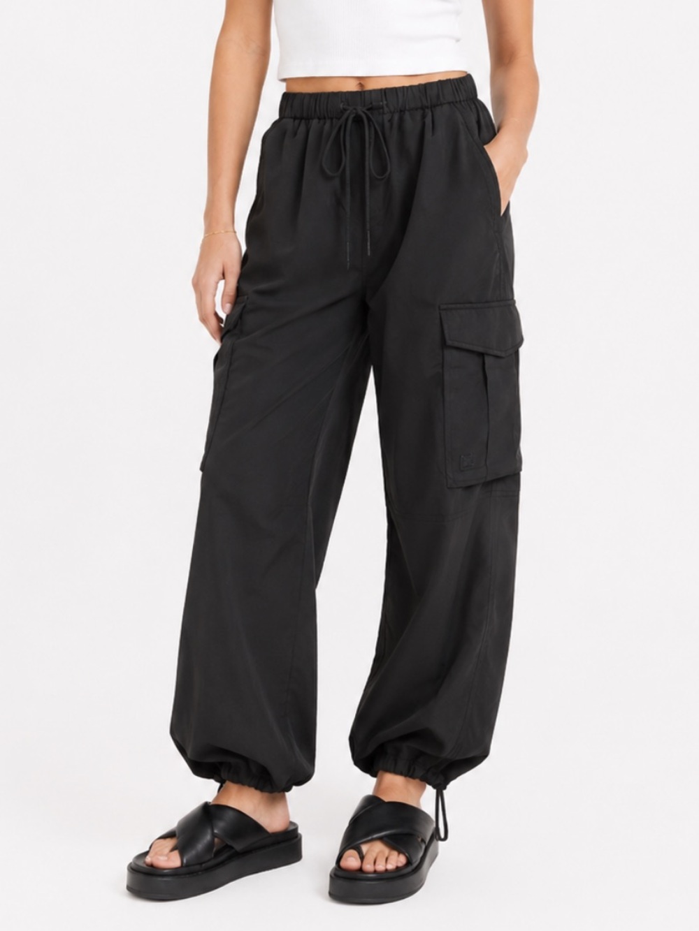 Camilla & Marc - Women’s Teba Black Cargo Pants - Size 10